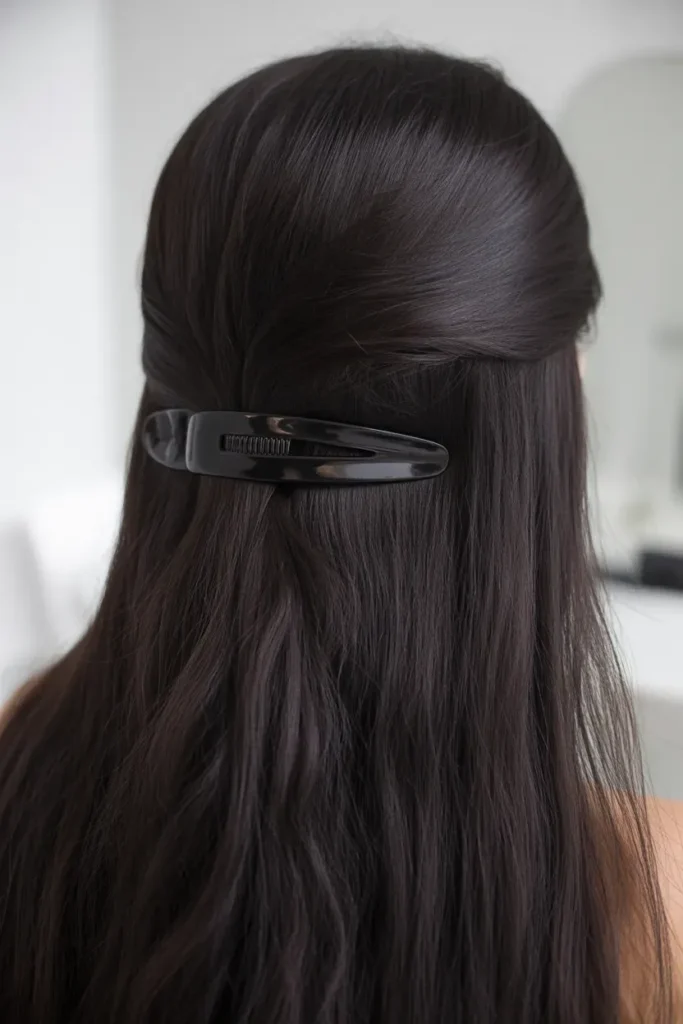 Sleek Straight Clip